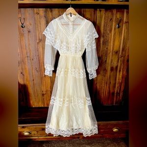 Vintage Victorian High collar Lace Dress